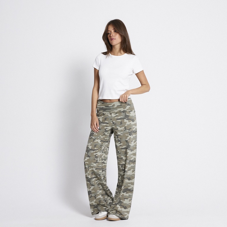 Camo foldable wide pants "Hannah" Print 1